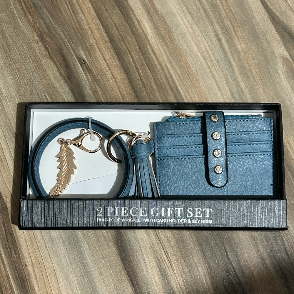 Elegant Blue Card Holder and Keyring Set
